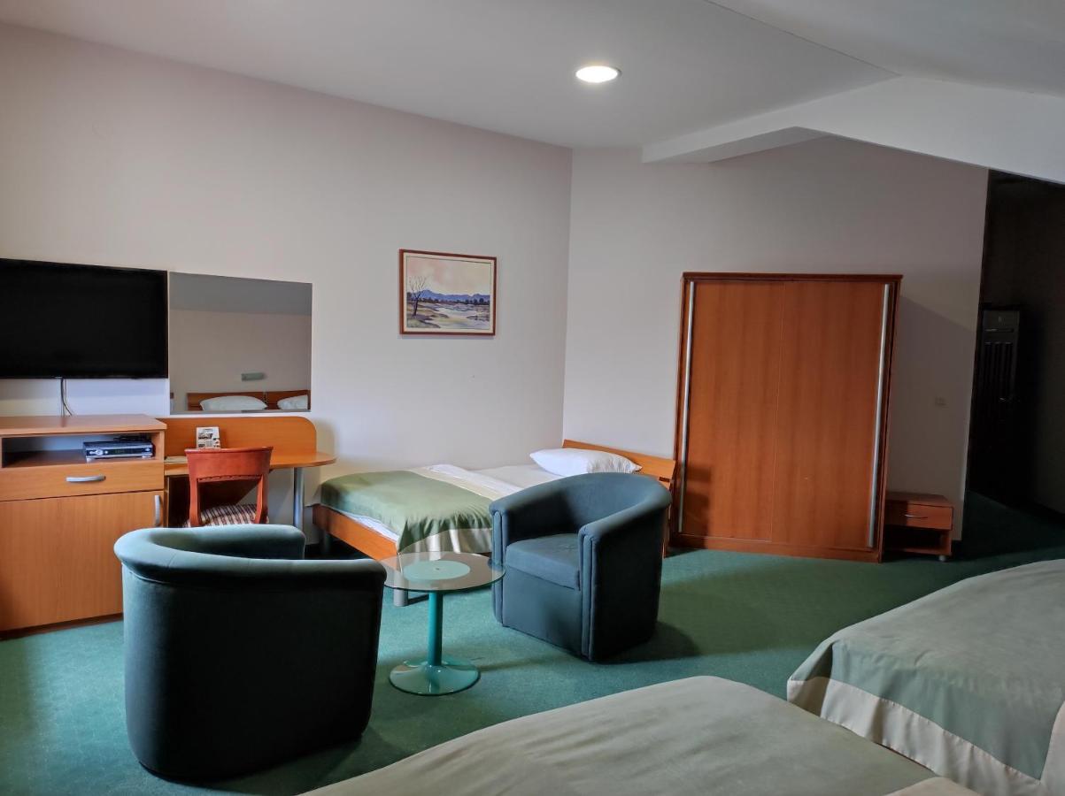 Hotel Bacchus ليفنو المظهر الخارجي الصورة